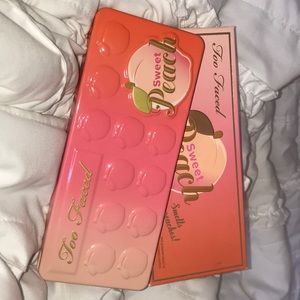 too faced sweet peach palette